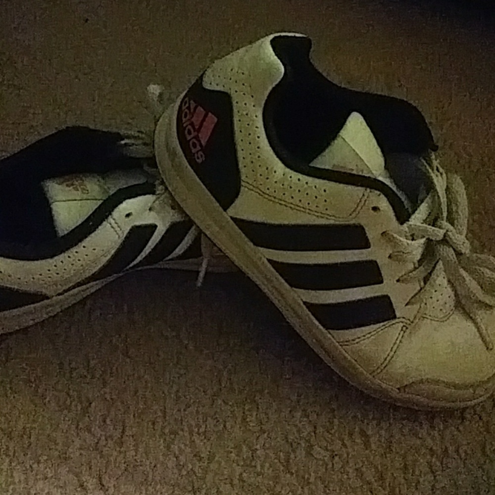 Boys sneakers